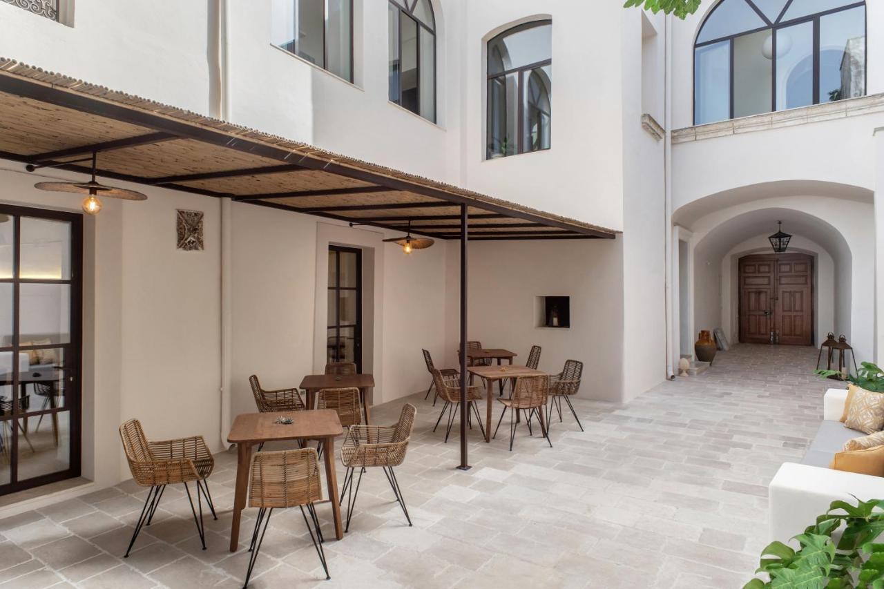 Palazzo Frangipane Bed & Breakfast ซัลเว ภายนอก รูปภาพ