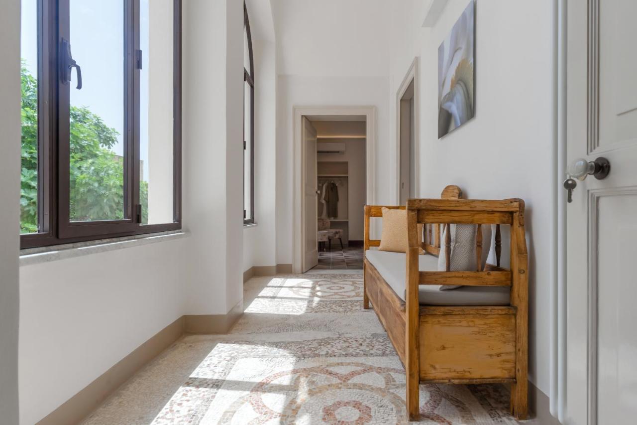 Palazzo Frangipane Bed & Breakfast ซัลเว ภายนอก รูปภาพ