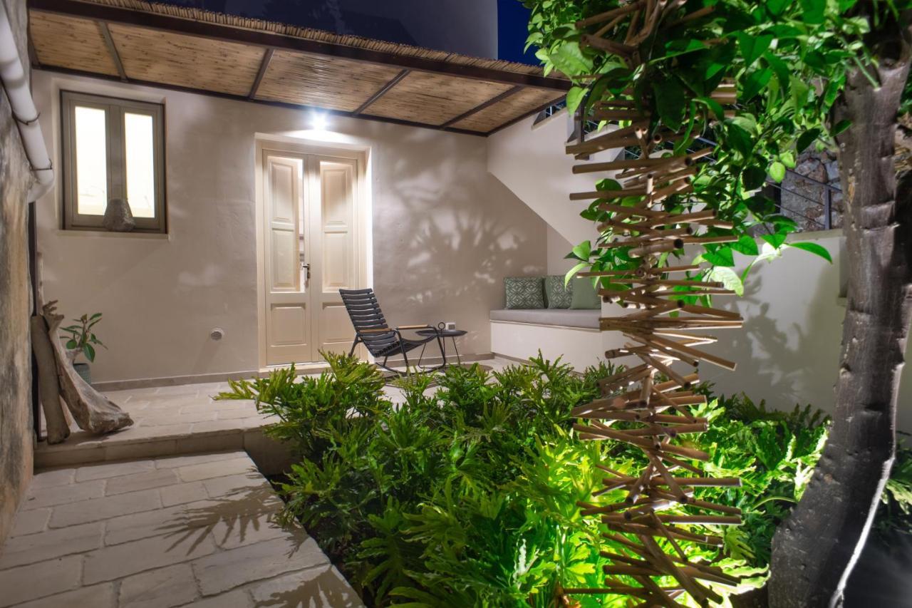 Palazzo Frangipane Bed & Breakfast ซัลเว ภายนอก รูปภาพ