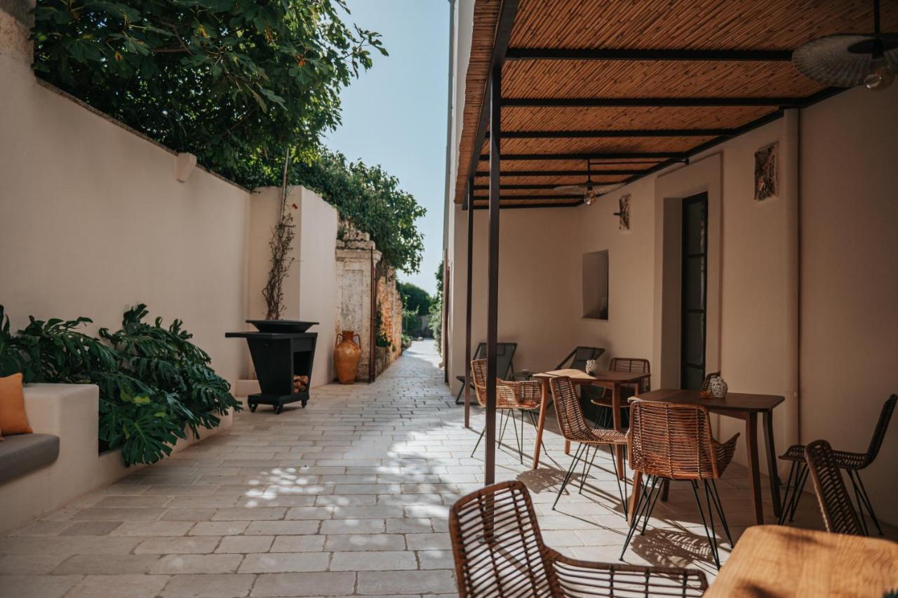 Palazzo Frangipane Bed & Breakfast ซัลเว ภายนอก รูปภาพ
