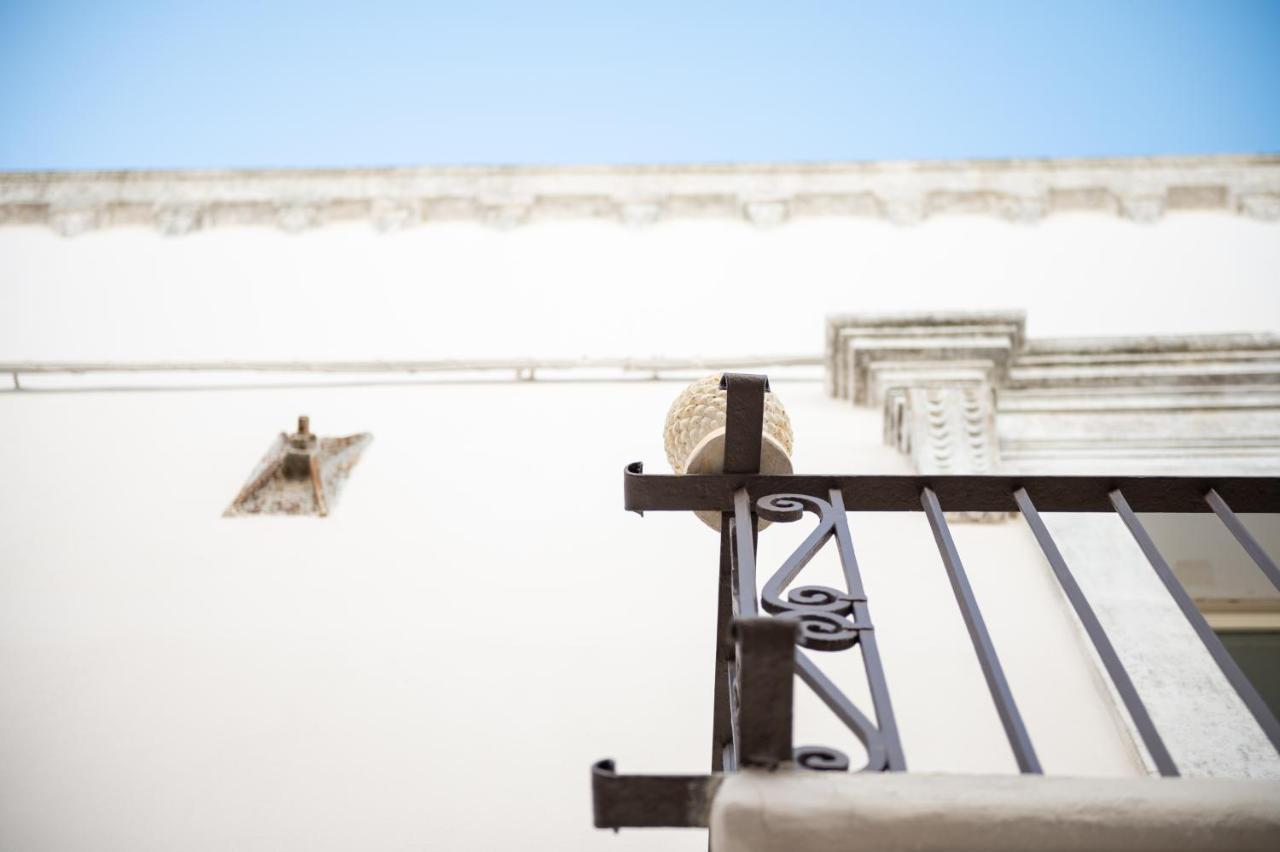 Palazzo Frangipane Bed & Breakfast ซัลเว ภายนอก รูปภาพ