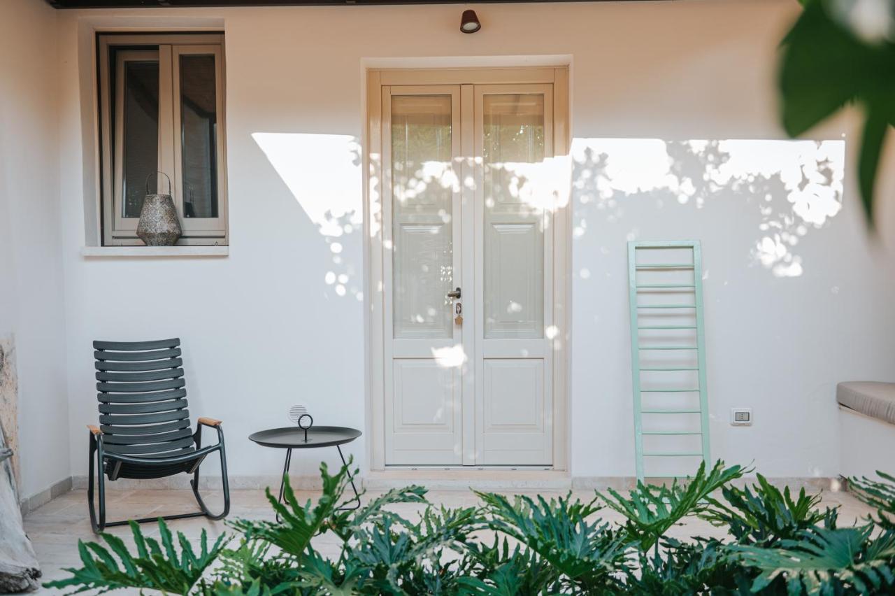 Palazzo Frangipane Bed & Breakfast ซัลเว ภายนอก รูปภาพ
