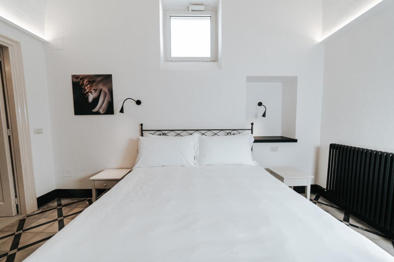 Palazzo Frangipane Bed & Breakfast ซัลเว ภายนอก รูปภาพ