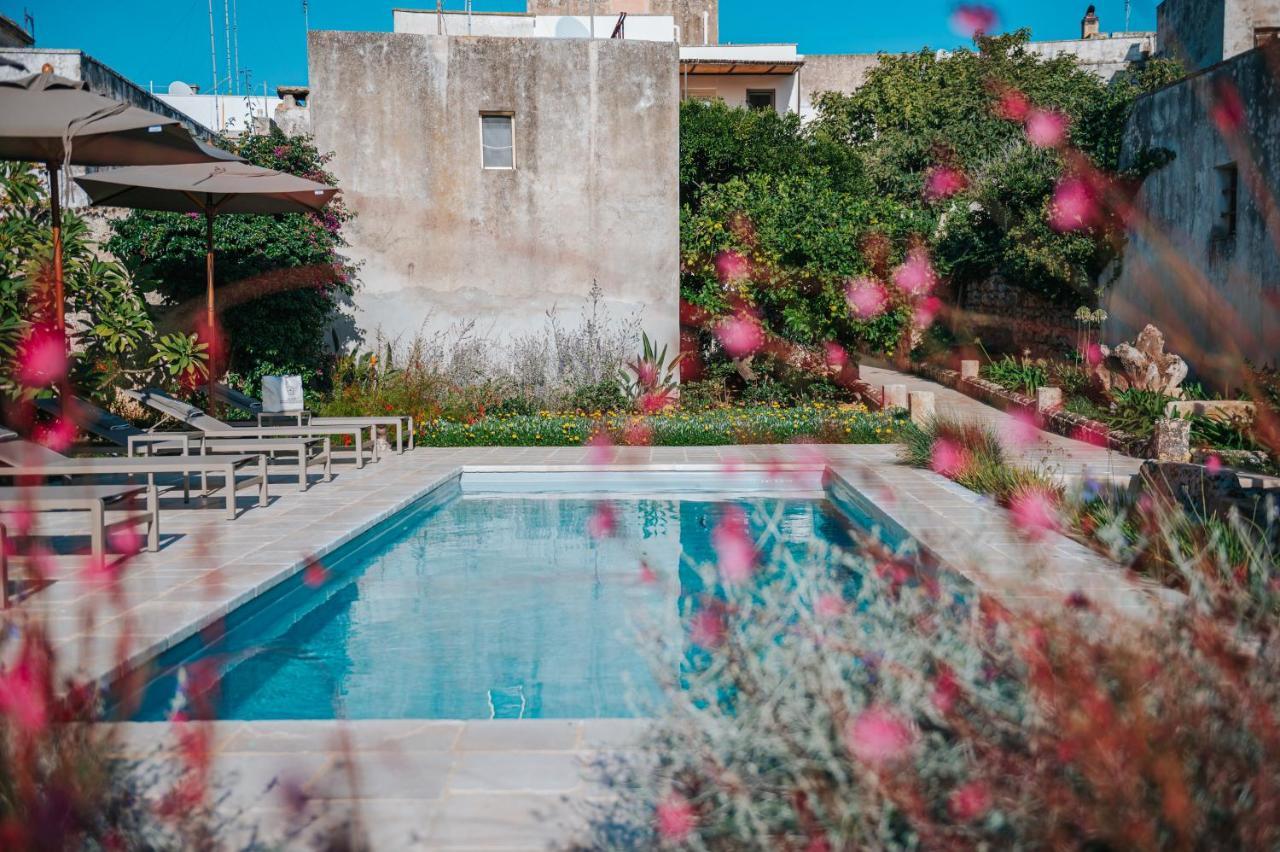 Palazzo Frangipane Bed & Breakfast ซัลเว ภายนอก รูปภาพ